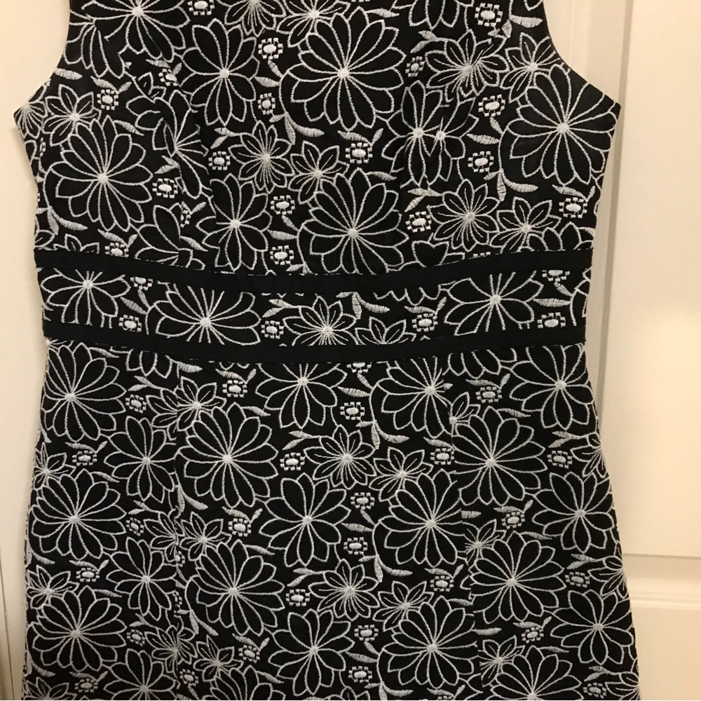 Talbots Size 8 - image 5